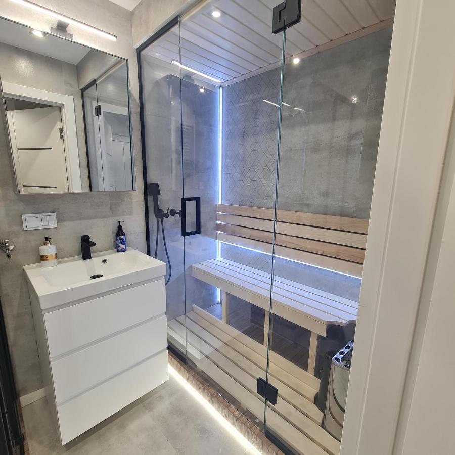 Green De Lux Apartament จีฟโนฟ ภายนอก รูปภาพ