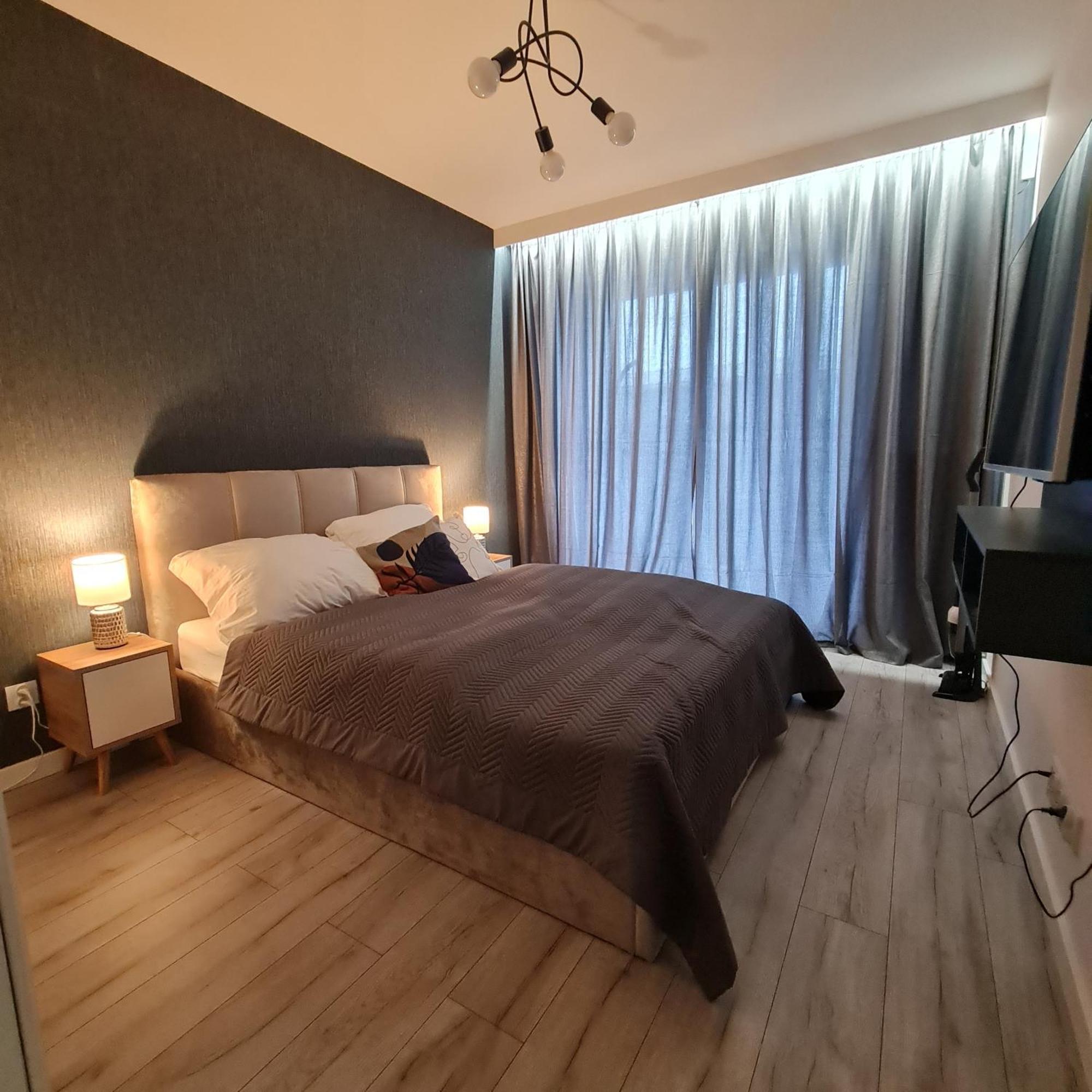 Green De Lux Apartament จีฟโนฟ ภายนอก รูปภาพ