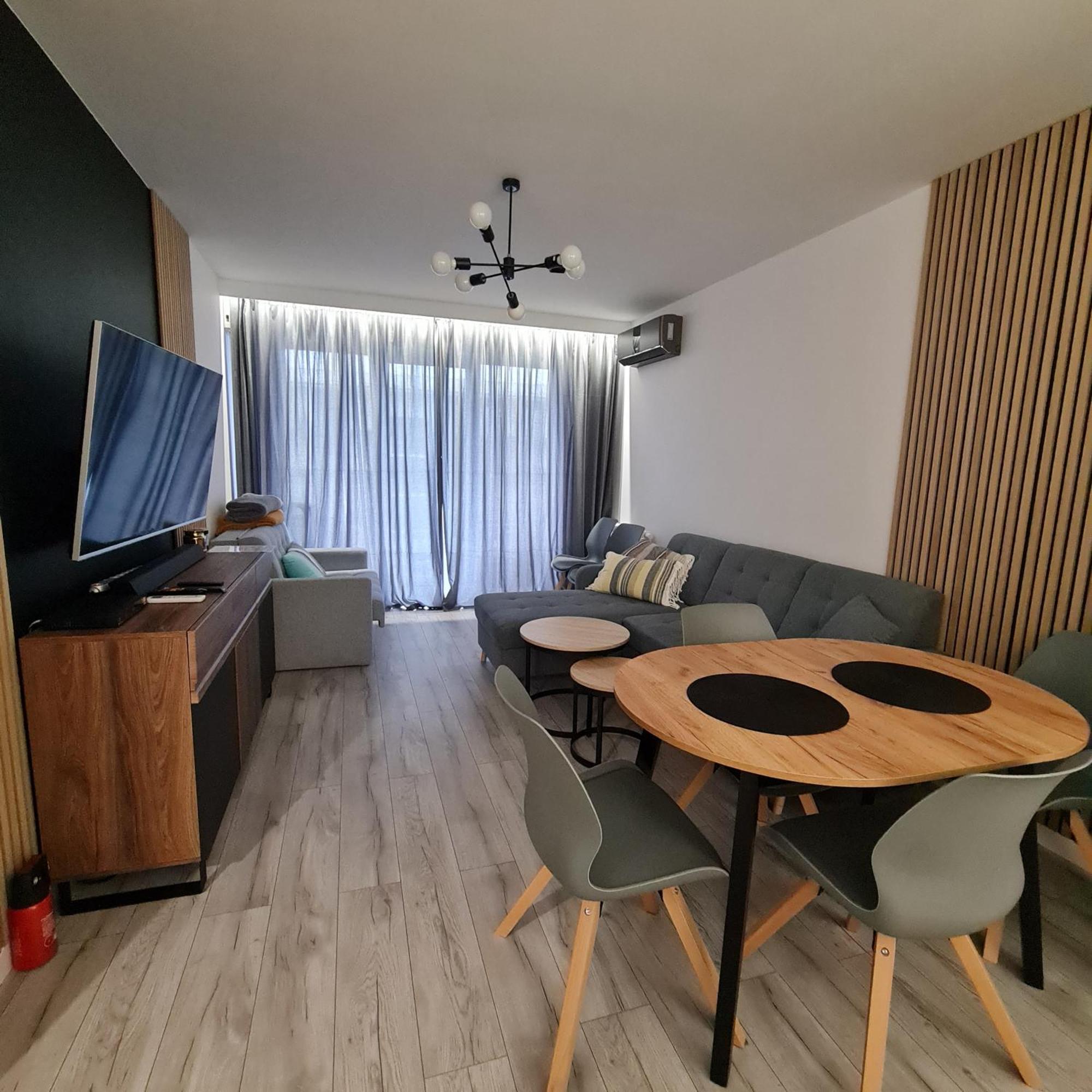 Green De Lux Apartament จีฟโนฟ ภายนอก รูปภาพ